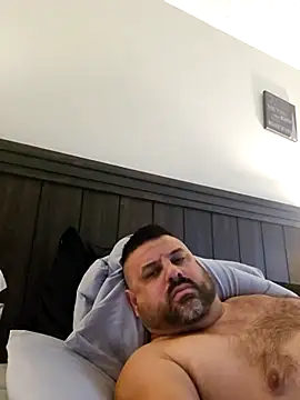 Snapshot of Roddog18 chatting on November 2025 06:23:01 PM Roddog18 online show from November 2025 06:23:01 PM