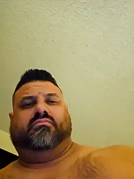 Snapshot of Roddog18 chatting on October 2025 05:19:02 AM Roddog18 online show from October 2025 05:19:02 AM