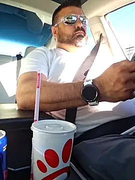 Snapshot of Roddog18 chatting on December 2025 10:31:01 PM Roddog18 online show from December 2025 10:31:01 PM