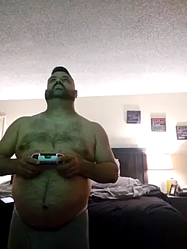 Snapshot of Roddog18 chatting on November 2025 06:29:01 AM Roddog18 online show from November 2025 06:29:01 AM