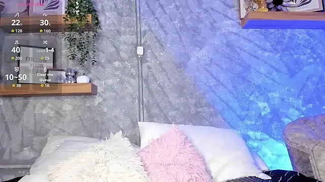 Snapshot of Nikolbrice chatting on January 2026 07:07:02 PM Nikolbrice online show from January 2026 07:07:02 PM