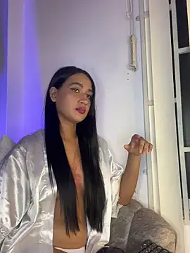 Snapshot of Nikolbrice chatting on December 2025 08:04:02 PM Nikolbrice online show from December 2025 08:04:02 PM