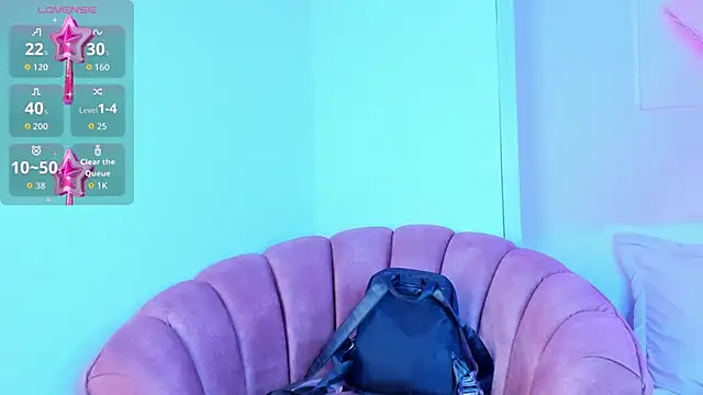 Snapshot of Nikolbrice chatting on November 2025 07:03:01 PM Nikolbrice online show from November 2025 07:03:01 PM