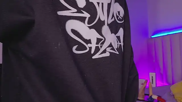 IamEvaGate online show from October 2025 04:46:02 AM