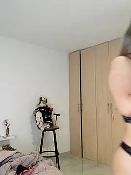 Zoe riivas online show from October 2025 10:25:01 AM