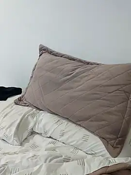 Zoe riivas online show from April 2026 11:22:02 AM