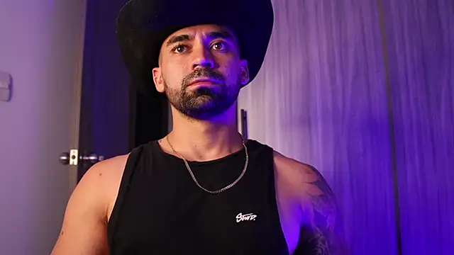 Snapshot of SOY_MIKE chatting on November 2025 12:59:02 AM SOY MIKE online show from November 2025 12:59:02 AM