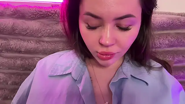 AlmaryKim online show from May 2026 08:05:02 PM