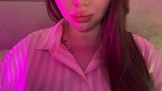 AlmaryKim online show from April 2026 08:21:01 PM