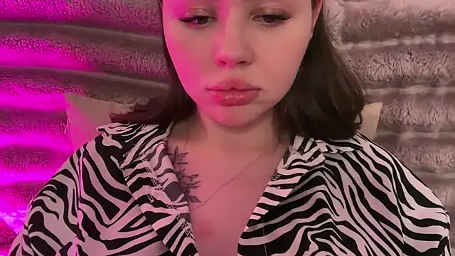 AlmaryKim online show from May 2026 08:02:01 PM