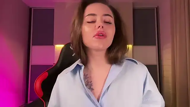 Snapshot of AlmaryKim chatting on January 2025 09:08:02 PM AlmaryKim online show from January 2025 09:08:02 PM