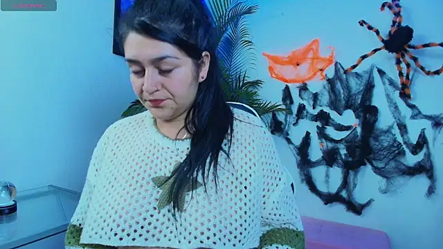alejitasweet online show from October 2025 03:17:02 AM