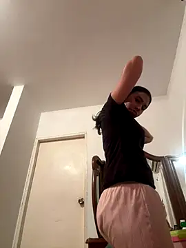 Snapshot of Brianna_bunny05 chatting on October 2025 02:24:02 AM Brianna bunny05 online show from October 2025 02:24:02 AM