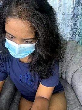 Snapshot of SukiyamaAsia chatting on October 2025 06:45:01 AM SukiyamaAsia online show from October 2025 06:45:01 AM