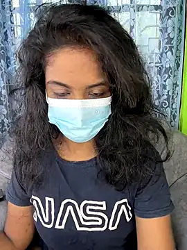 Snapshot of SukiyamaAsia chatting on November 2025 08:07:02 AM SukiyamaAsia online show from November 2025 08:07:02 AM