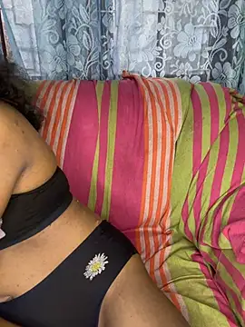 Snapshot of SukiyamaAsia chatting on January 2026 08:21:01 AM SukiyamaAsia online show from January 2026 08:21:01 AM