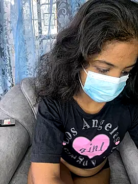 Snapshot of SukiyamaAsia chatting on November 2025 07:01:02 AM SukiyamaAsia online show from November 2025 07:01:02 AM