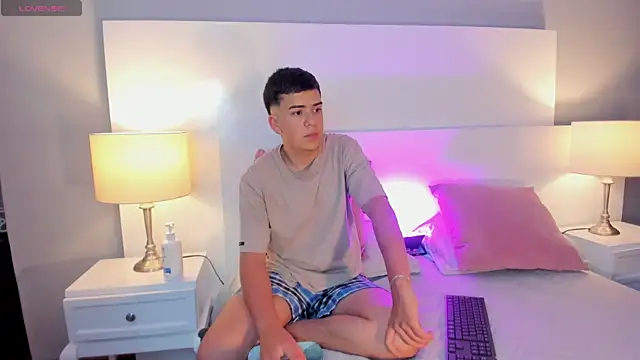 Dylan Katte online show from April 2026 12:04:01 AM