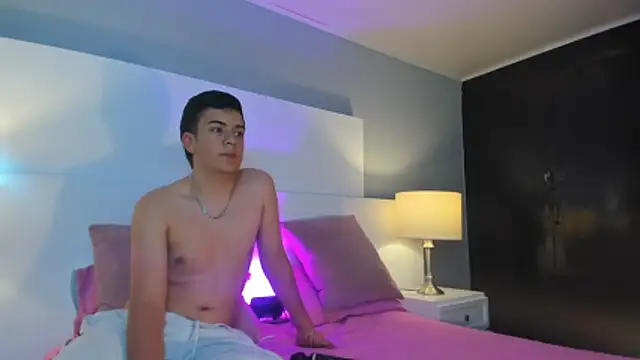 Dylan Katte online show from April 2026 11:33:02 PM