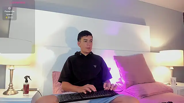 Dylan Katte online show from February 2026 12:05:02 PM