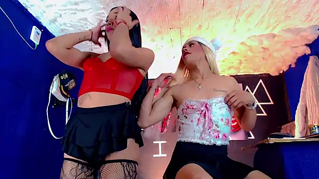 Fersexy Dolls online show from November 2025 04:38:02 AM