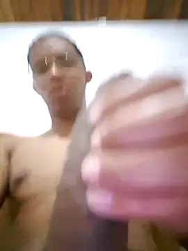 Snapshot of Mikael_1357 chatting on February 2026 06:14:01 AM Mikael 1357 online show from February 2026 06:14:01 AM