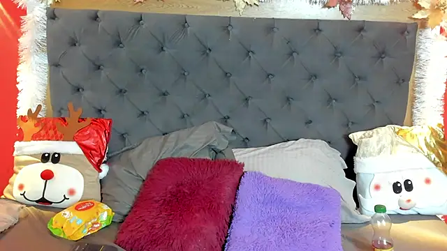 Xiomara Stwart online show from November 2025 07:46:01 PM