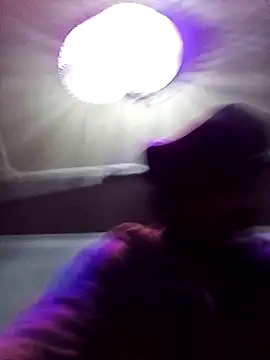 biGgslong01 online show from April 2026 05:05:02 PM