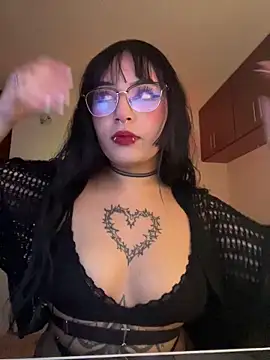 Hinatamoon  online show from November 2025 06:06:01 AM