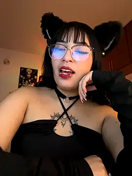 Hinatamoon  online show from November 2025 05:36:01 AM