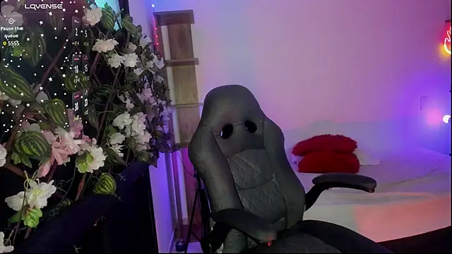 Snapshot of Kora_Red69 chatting on November 2025 01:32:02 PM Kora Red69 online show from November 2025 01:32:02 PM