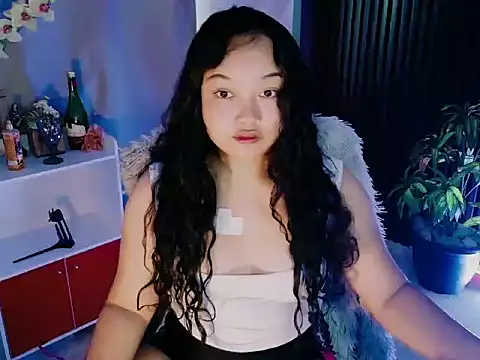 UrFavouriteCravings online show from March 2026 02:38:02 AM