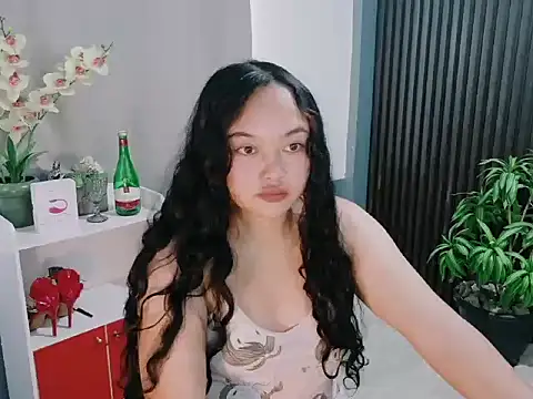 UrFavouriteCravings online show from February 2026 01:48:01 AM