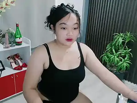 UrFavouriteCravings online show from December 2025 01:11:01 AM