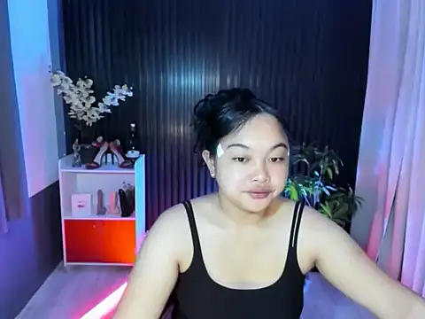 UrFavouriteCravings online show from October 2025 12:53:02 AM