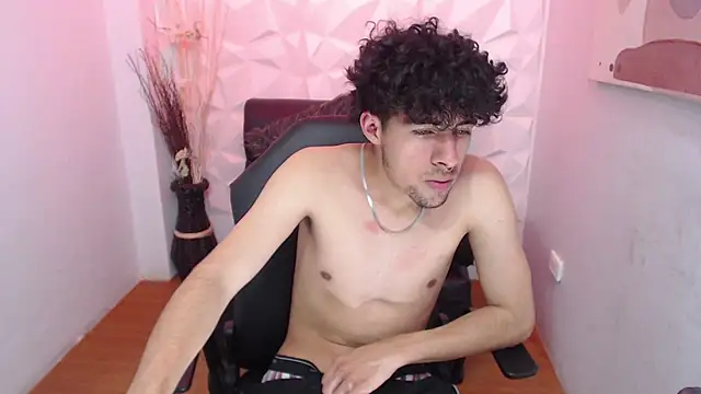 Liil boy online show from October 2025 04:13:01 AM