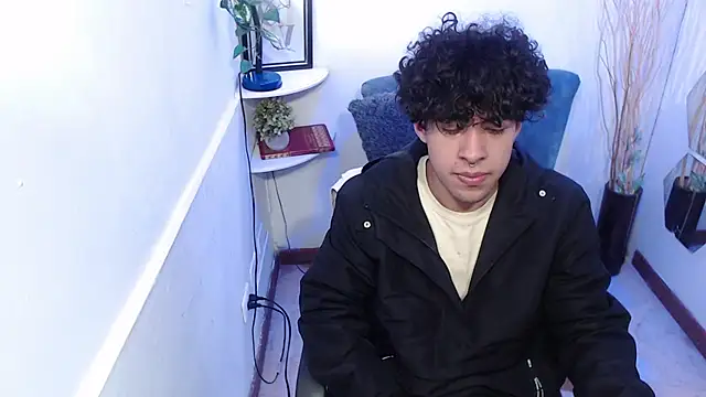 Liil boy online show from December 2025 03:30:02 AM