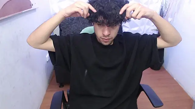 Liil boy online show from November 2025 03:32:01 AM