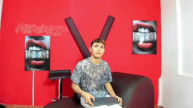 VERY HOT GUYS online show from April 2026 07:18:01 PM