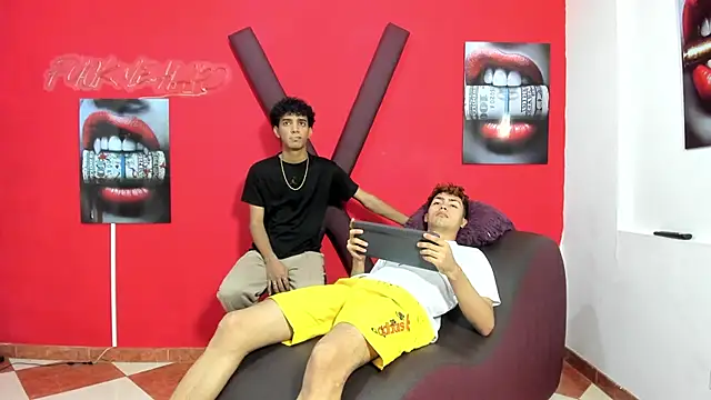 VERY HOT GUYS online show from April 2026 07:21:02 PM