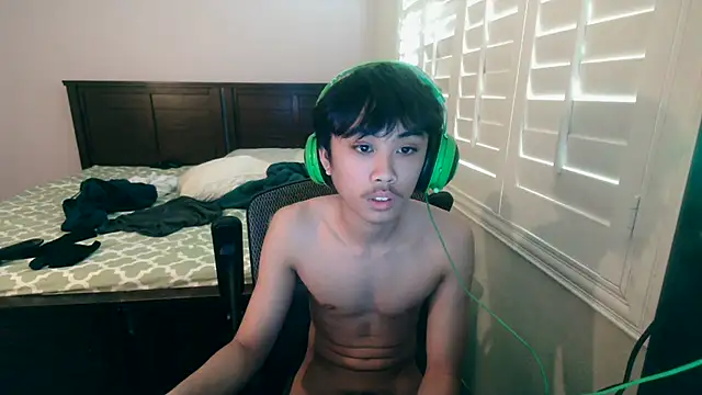 youngasianboy2007 online show from April 2026 10:26:02 PM