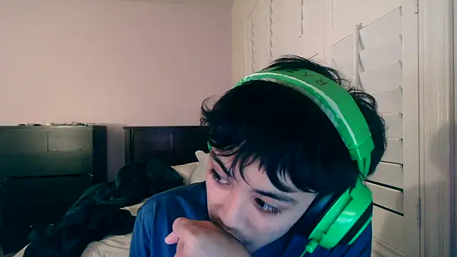 youngasianboy2007 online show from February 2026 03:06:01 AM