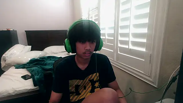 youngasianboy2007 online show from November 2025 07:52:02 PM