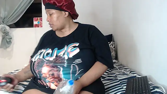 PIXIEBITCHXXX26 online show from October 2025 09:25:02 PM