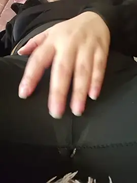 annyaparis online show from February 2026 10:42:02 PM