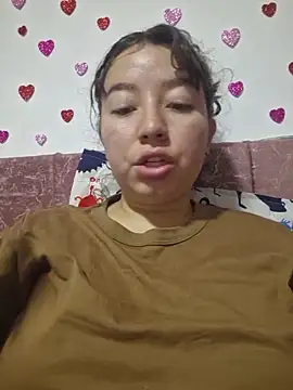 annyaparis online show from February 2026 12:10:02 AM