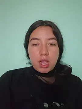 annyaparis online show from November 2025 10:13:02 PM