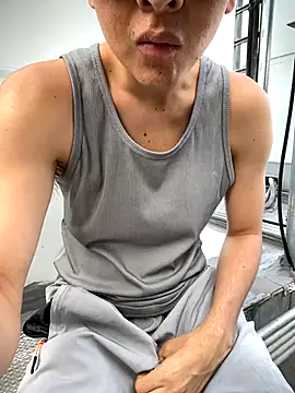 Snapshot of LiamMyst chatting on December 2025 02:21:02 PM LiamMyst online show from December 2025 02:21:02 PM