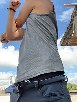 LiamMyst online show from December 2025 03:33:01 PM