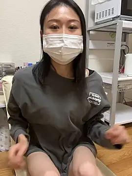 mia2 jp online show from November 2025 05:18:02 AM